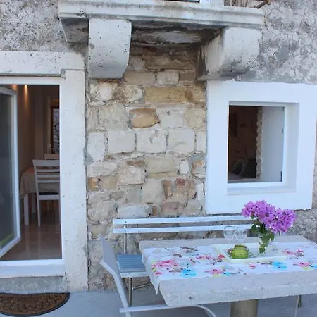 La Luna شقة Kaštela