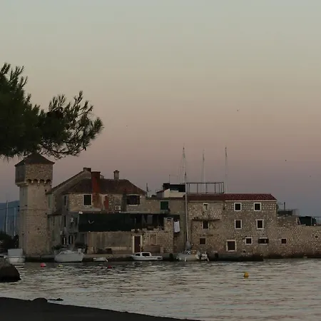 La Luna شقة Kaštela